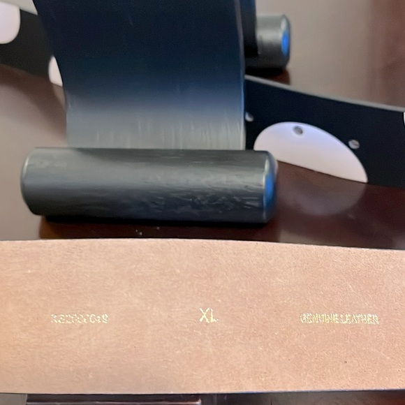 WOW waist! Kate Spade genuine leather belt. - Picture 4 of 6